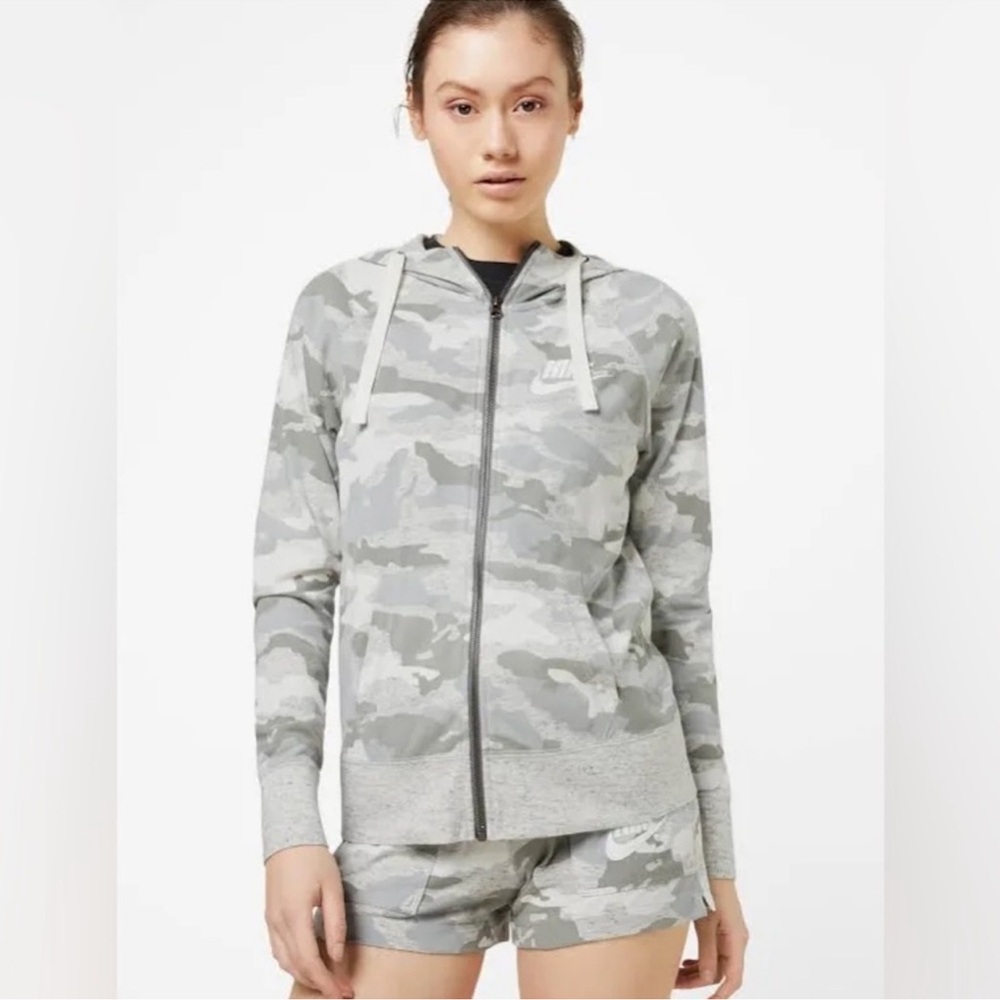 Nike Grey Camo Zip up Hoodie